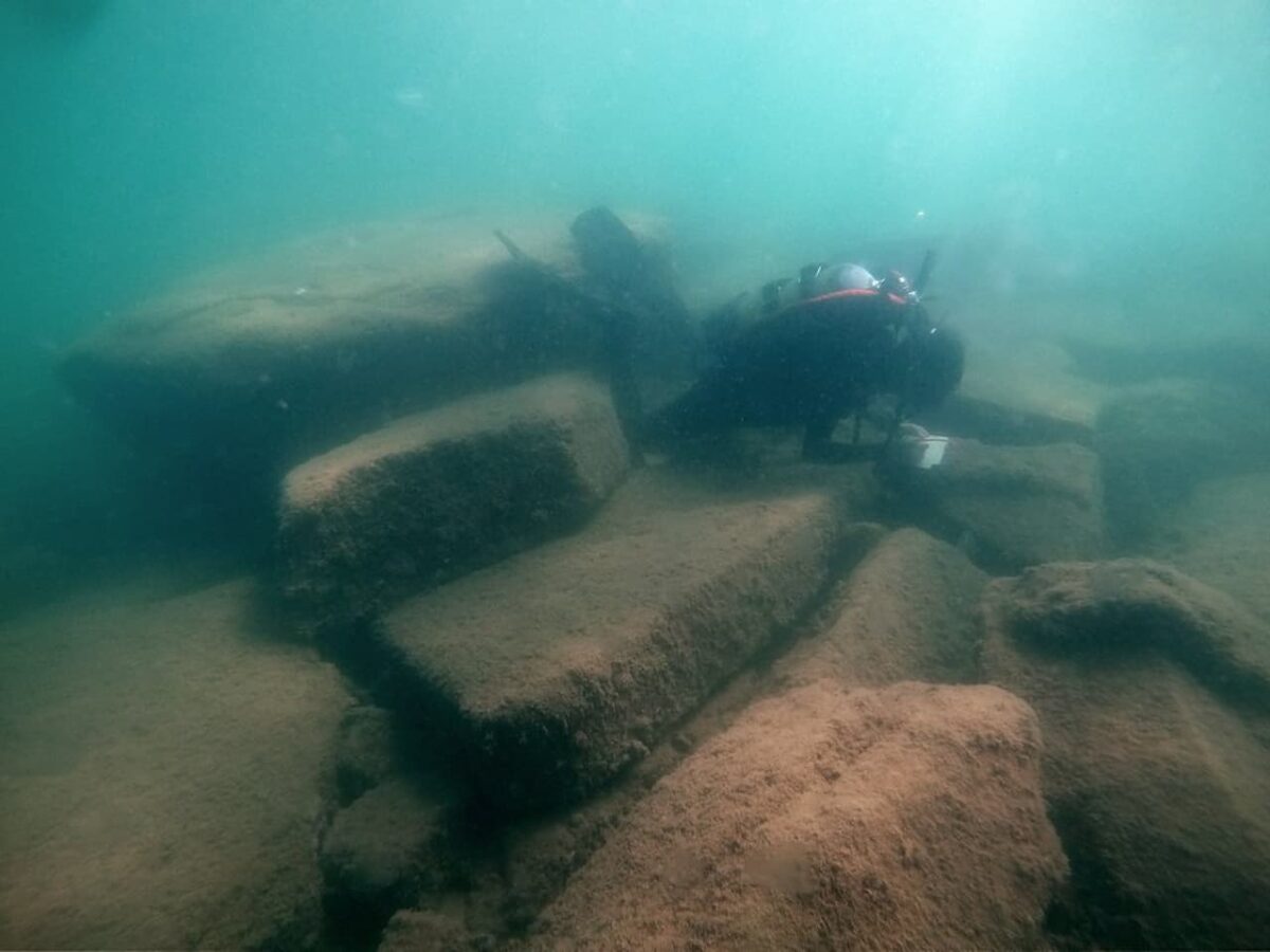 Unknown Submerged Monumental Structures along with Shipwrecks and a Roman Altar, Found in the Grado Lagoon in Italy