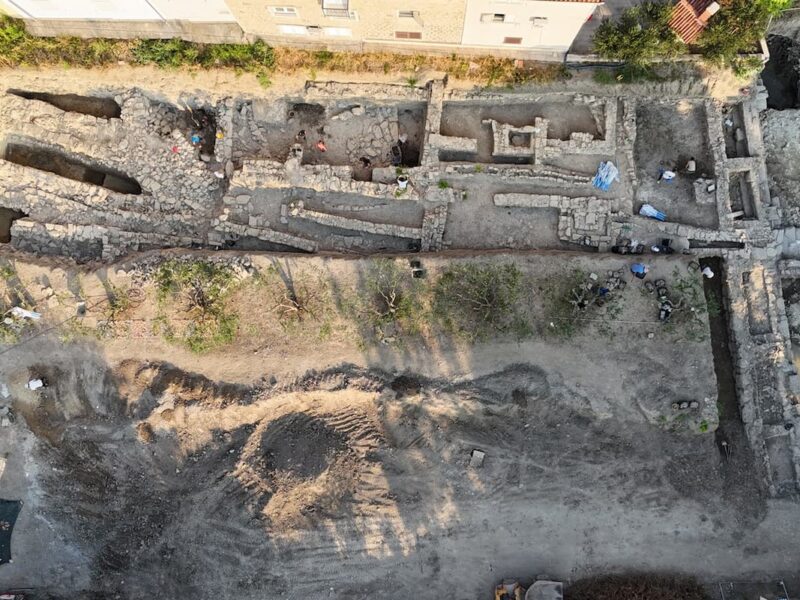 The Wall of the Ancient Greek City of Epetion and Bronze Age Structures Discovered in the Urban Center of Stobreč in Croatia